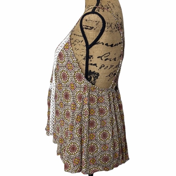 C+J Collection Strappy Embroidered Top - Picture 2 of 11